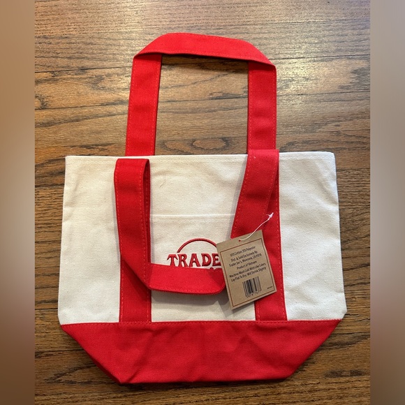 Trader Joes Mini Can as Tote Bag - RED. NWT - Picture 5 of 5